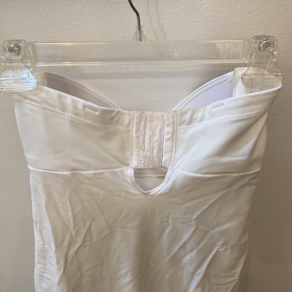 Q-T Intimates Full Length Slip, 34C - Picture 3 of 4